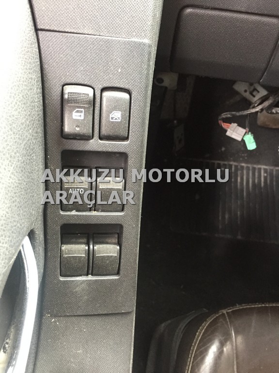 EURO5 DMAX ÇIKMA CAM DÜĞMESİ -