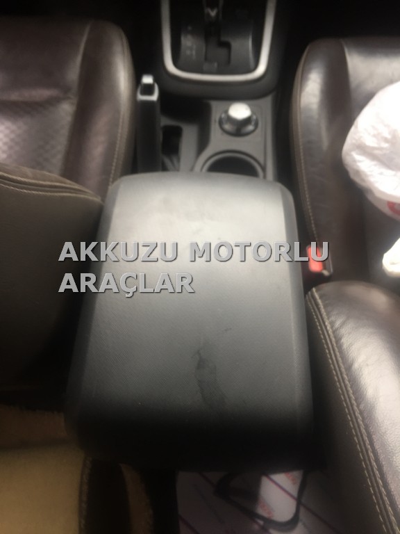 ISUZU DMAX ÇIKMA ORTA KONSOL -