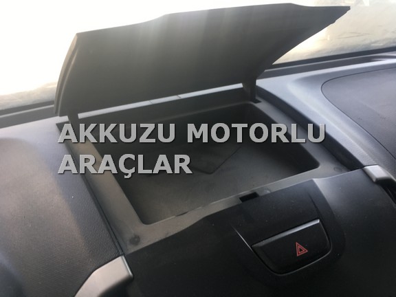 EURO5 DMAX ÇIKMA KAPAKLI GÖĞÜS CEBİ -