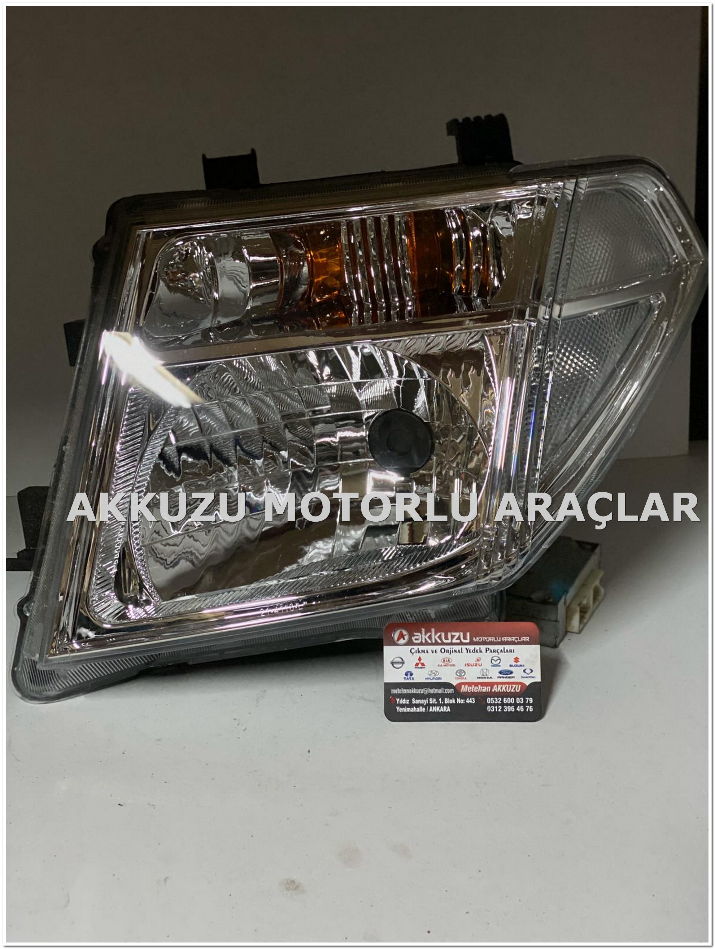 NİSAN NAVARA D40 ORJİNAL FAR LAMBASI -