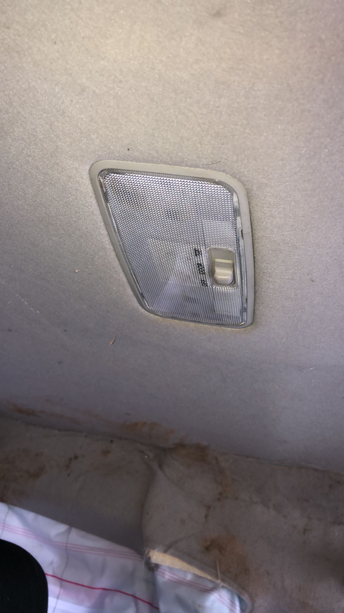 TOYOTA HİLUX 2020-2023 ARKA TAVAN LAMBASI -X14042025-6