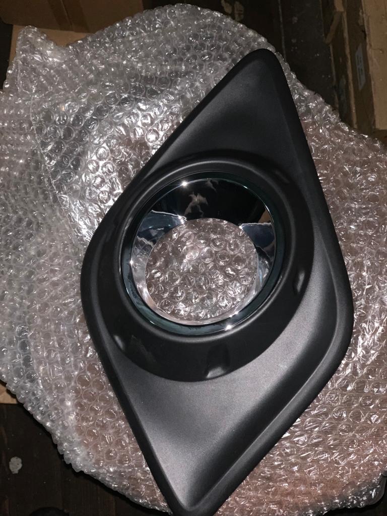 TOYOTA HİLUX SİS ÇERÇEVESİ KROM ÇITALI -X14042025-189