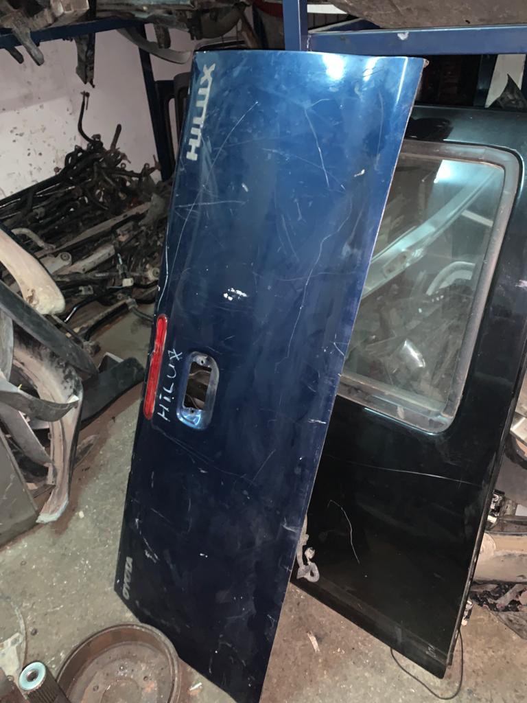 TOYOTA HİLUX BAGAJ KAPI