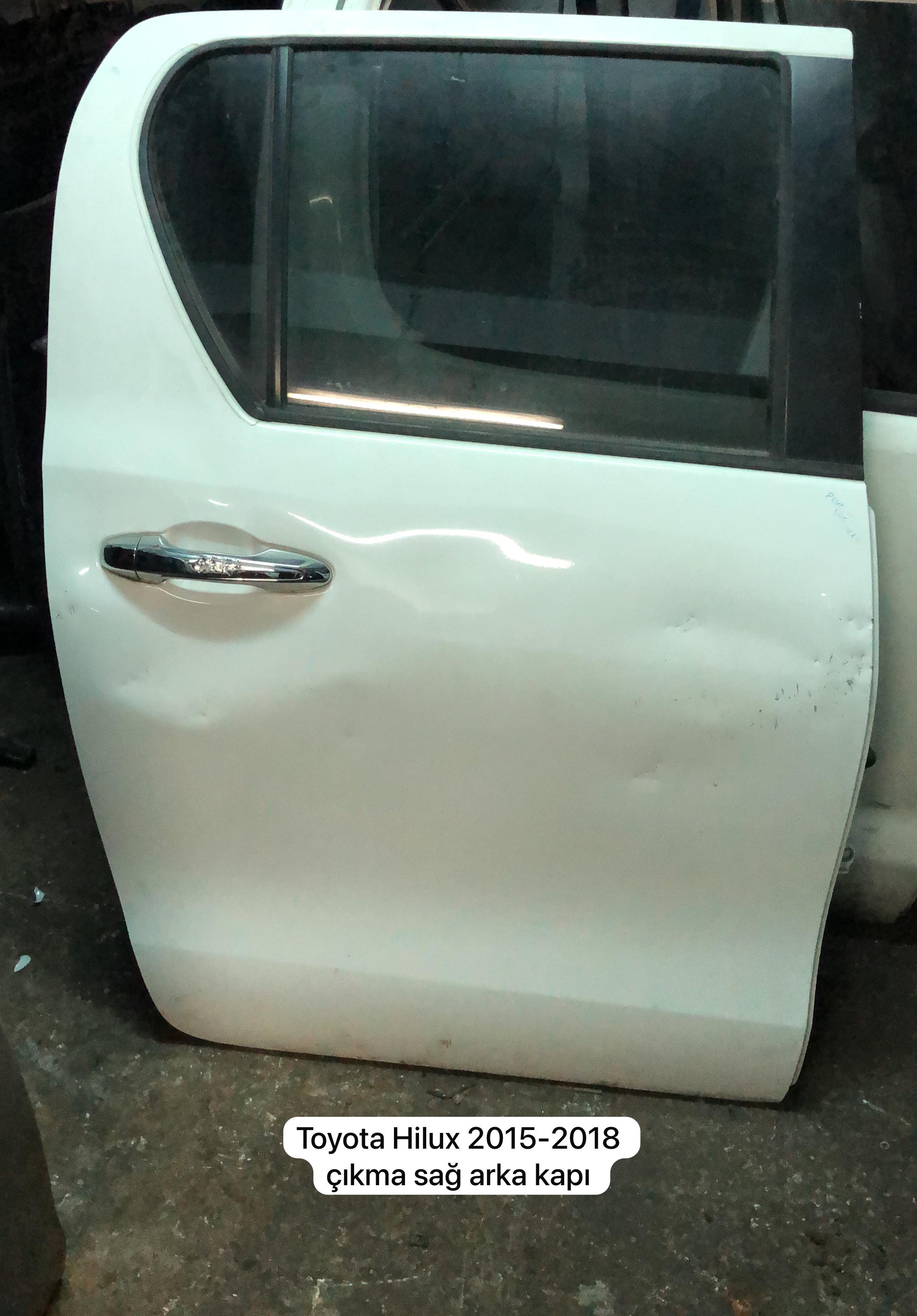 TOYOTA HİLUX SAĞ ARKA KAPI