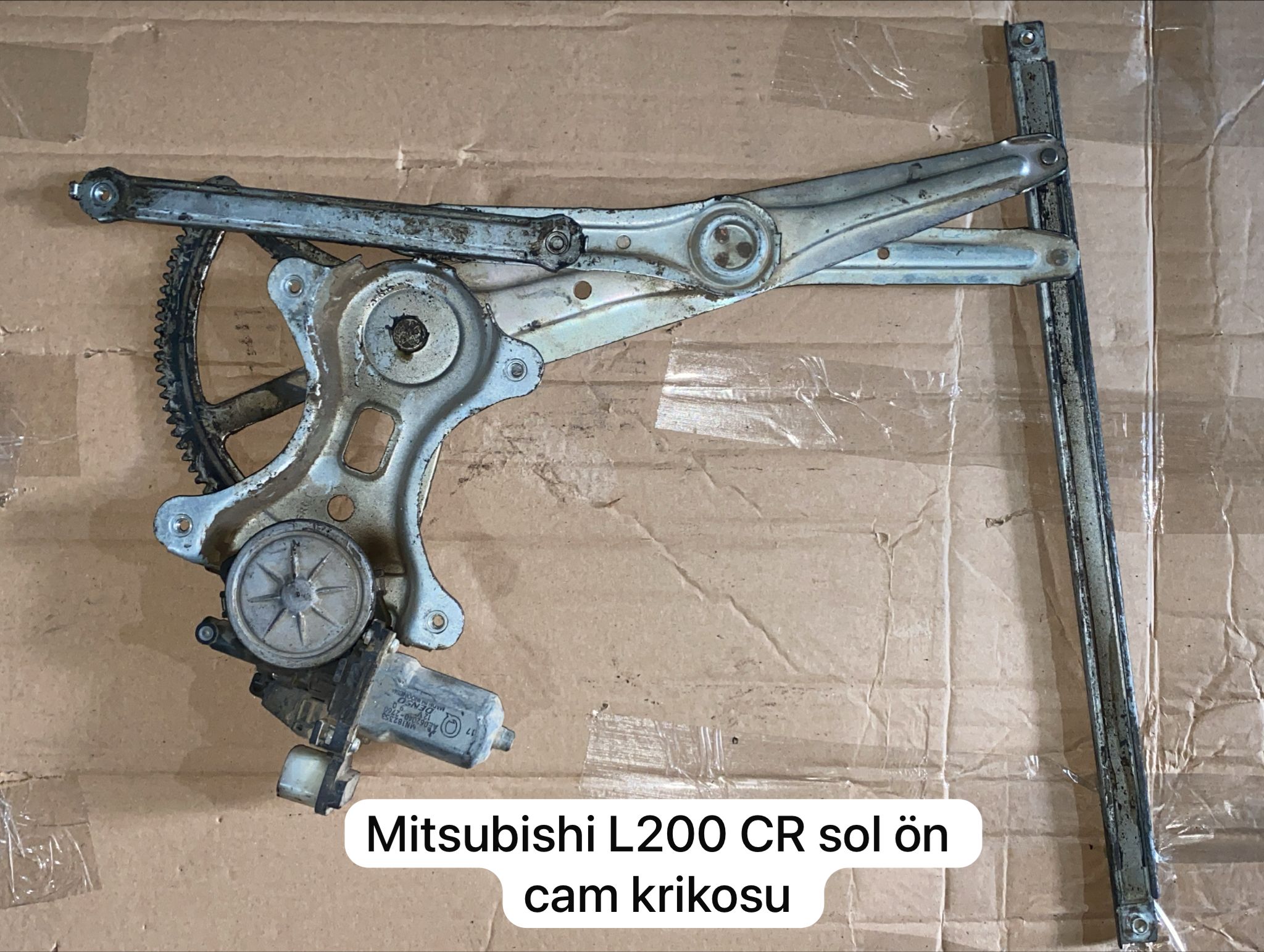 MİTSUBİSHİ L200 SOL ÖN CAM KRİKOSU -X14042025-323