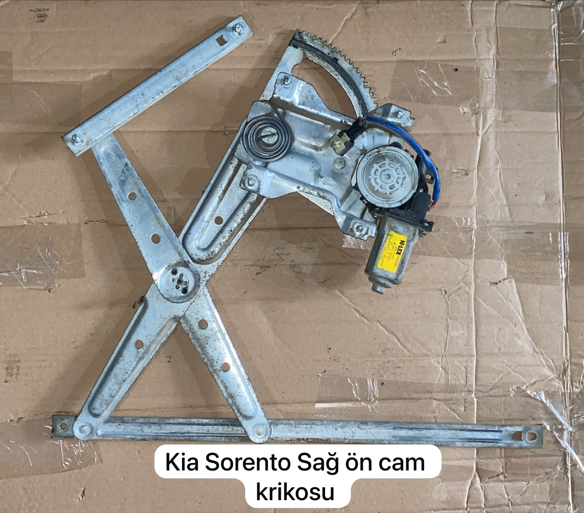 KİA SORENTO SAĞ ÖN CAM KRİKOSU -X14042025-324