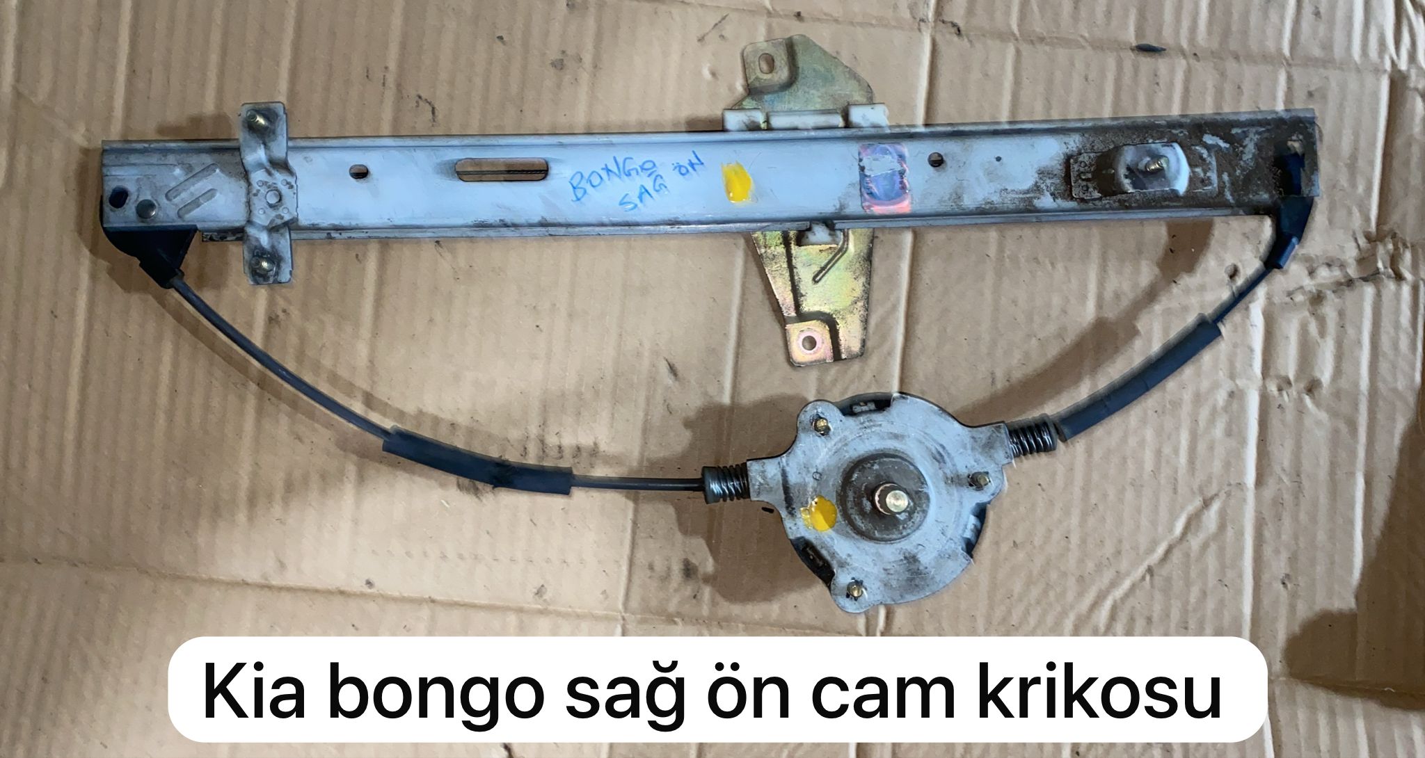 KİA BONGO SAĞ ÖN CAM KRİKOSU -X14042025-475