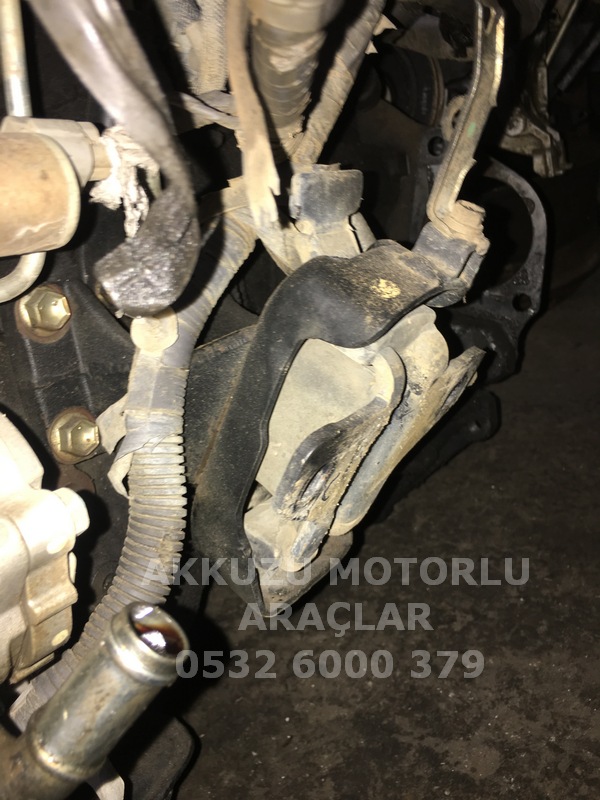 TOYOTA HİLUX ÇIKMA MOTOR KULAĞI -X14042025-454