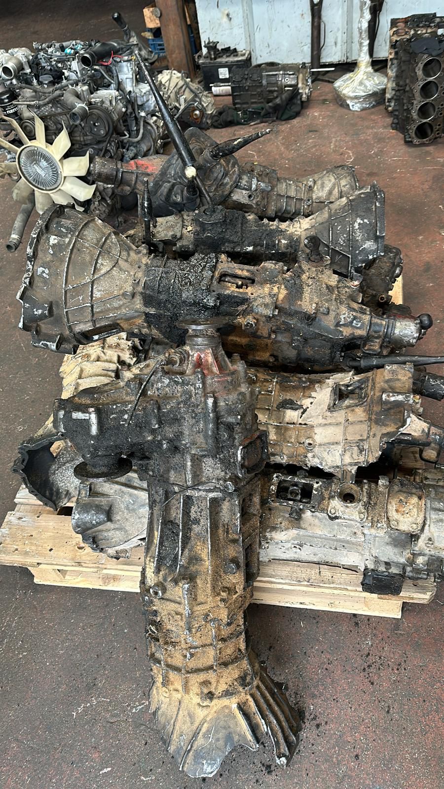 TOYOTA HİLUX 4*4 ŞANZUMAN -X14042025-818