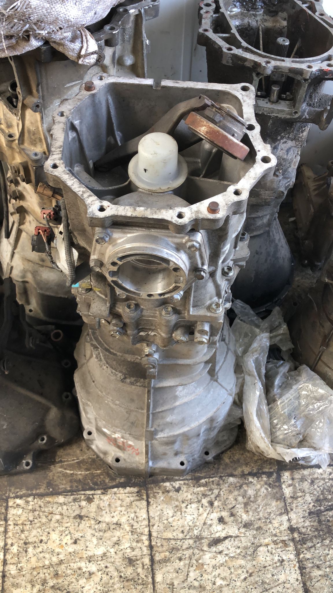 NİSSAN NAVARA MANUEL ÇIKMA ŞANZUMAN -X14042025-794