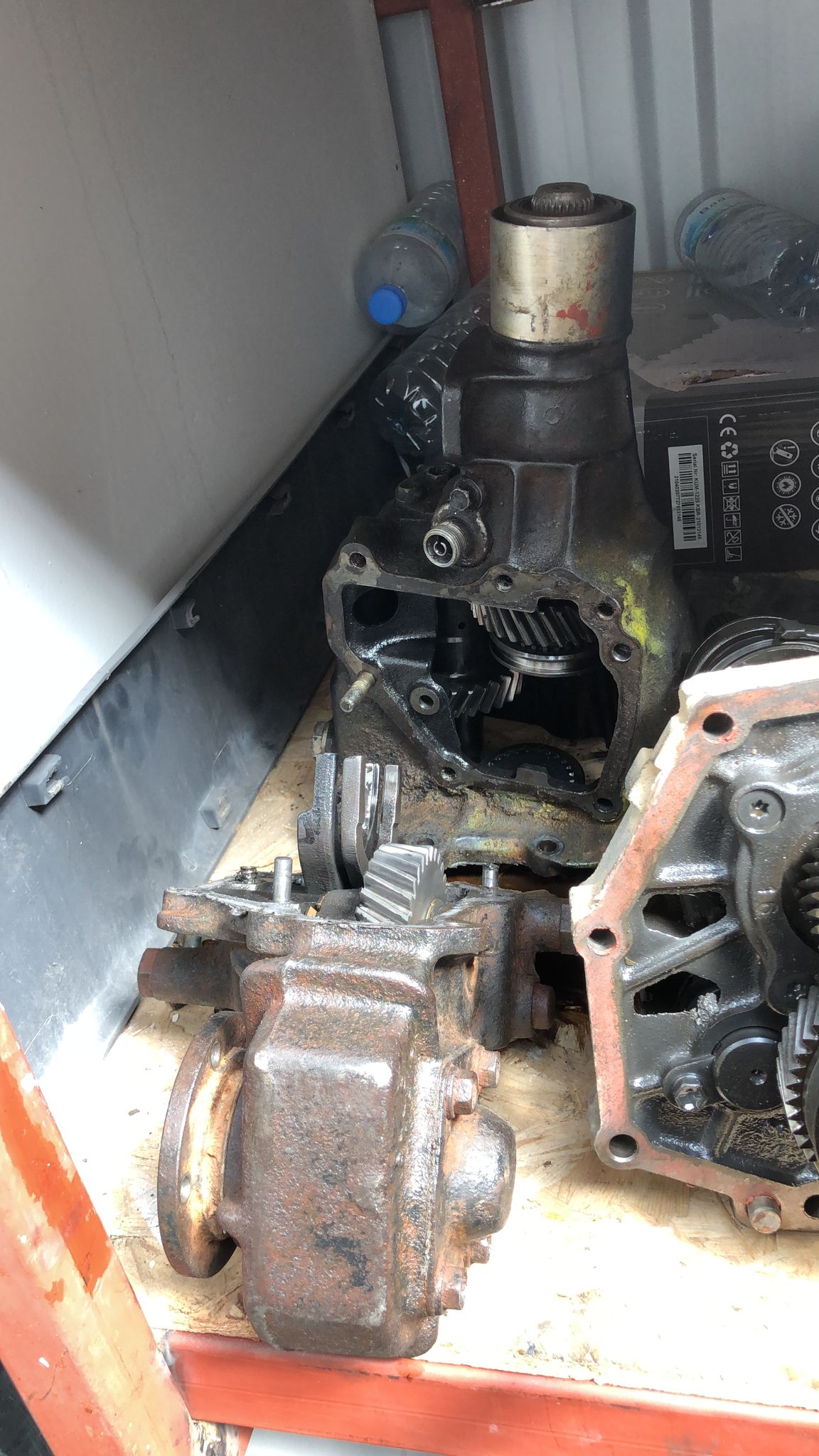 ISUZU TFS ARAZİ ÇIKMA ŞANZUMAN -X14042025-873