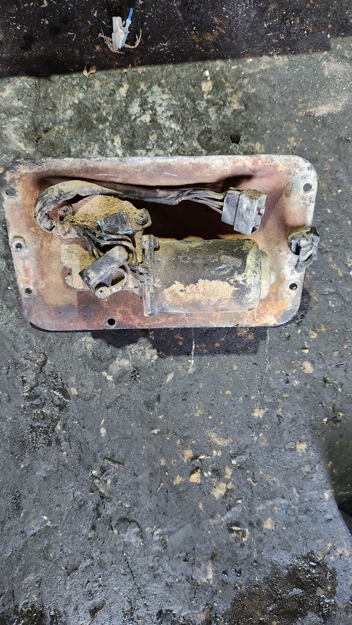 TATA TELCOLİNE ÇIKMA SİLECEK MOTORU -X14042025-1140