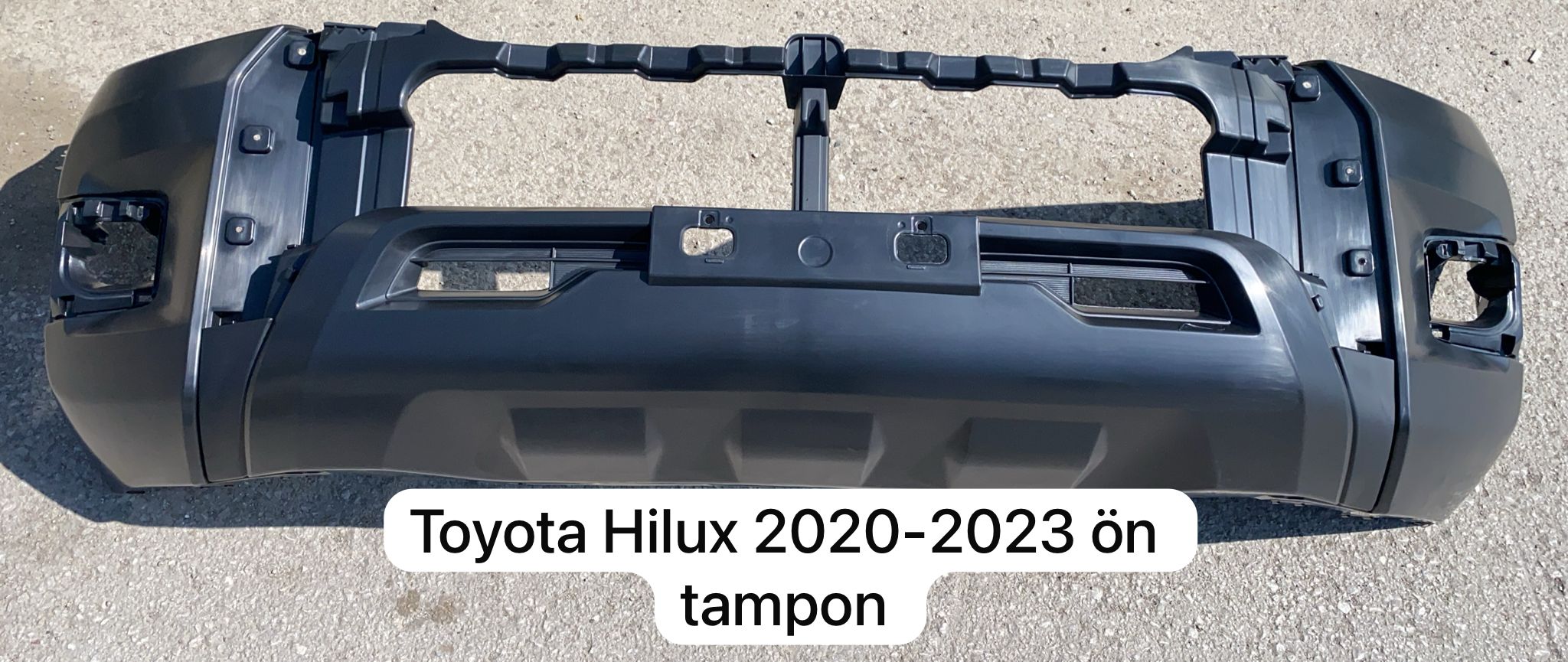 TOYOTA HİLUX 2020-2023 ÖN TAMPON -X14042025-2195