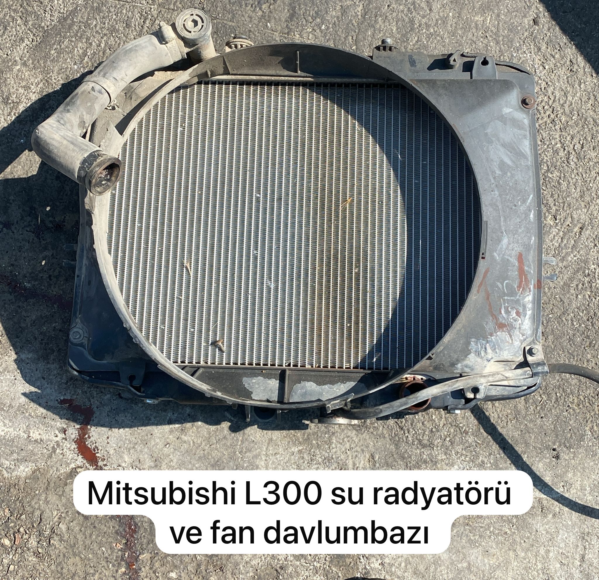 MİTSUBİSHİ L300 SU RADYATÖRÜ VE FAN DAVLUMBAZI -X14042025-2183