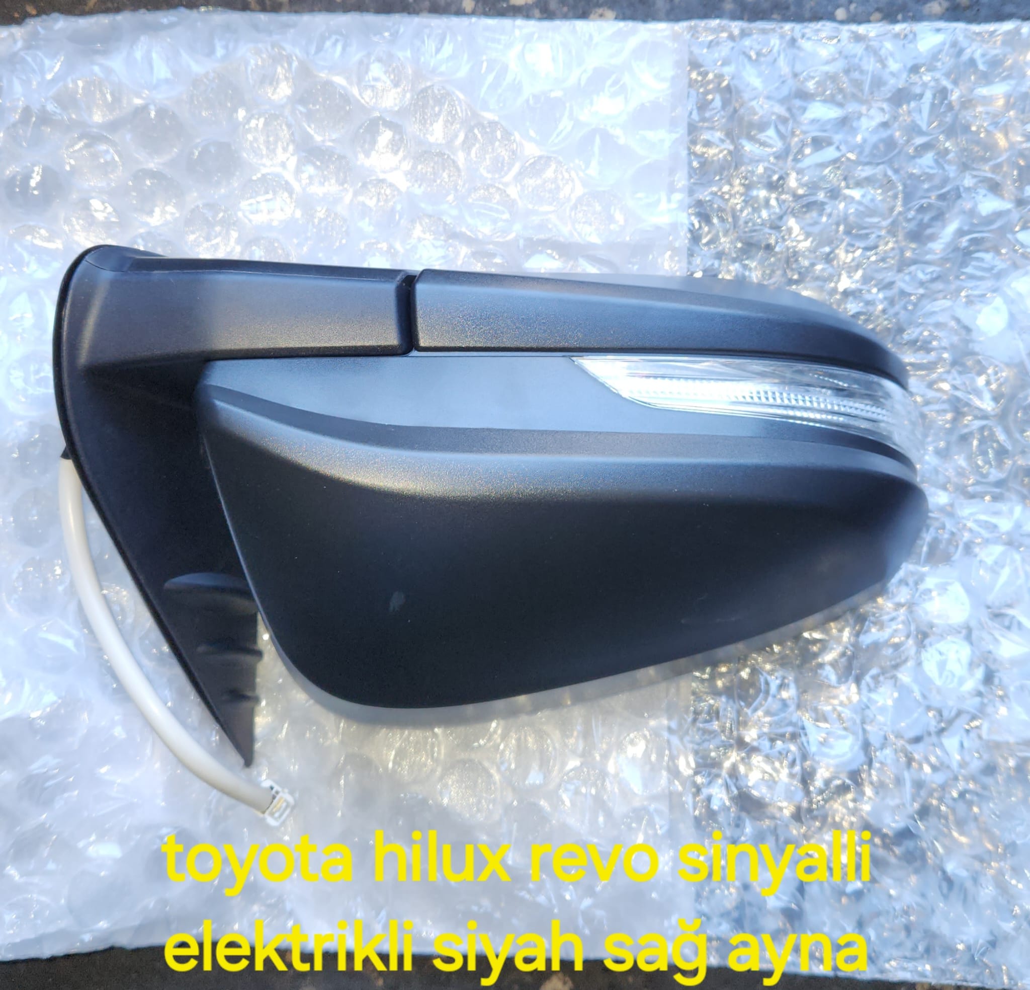 TOYOTA HİLUX REVO SİNYALLİ ELEKTRİKLİ SİYAH AYNA -X14042025-2732