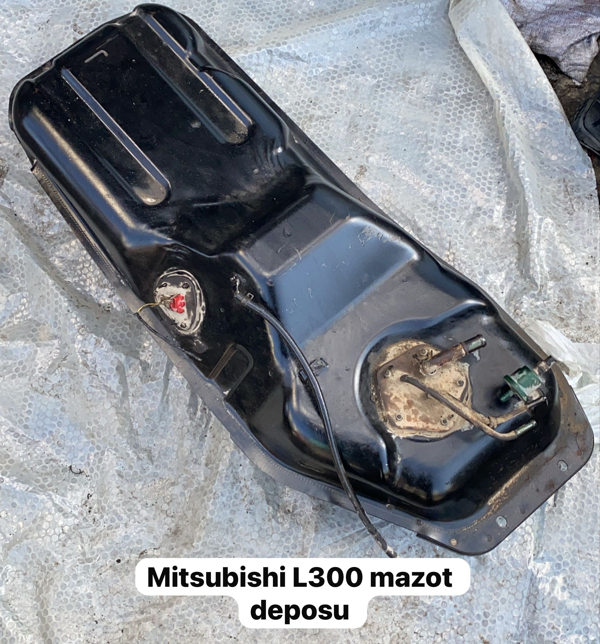 MİTSUBİSHİ L300 MAZOT DEPOSU -X14042025-2660