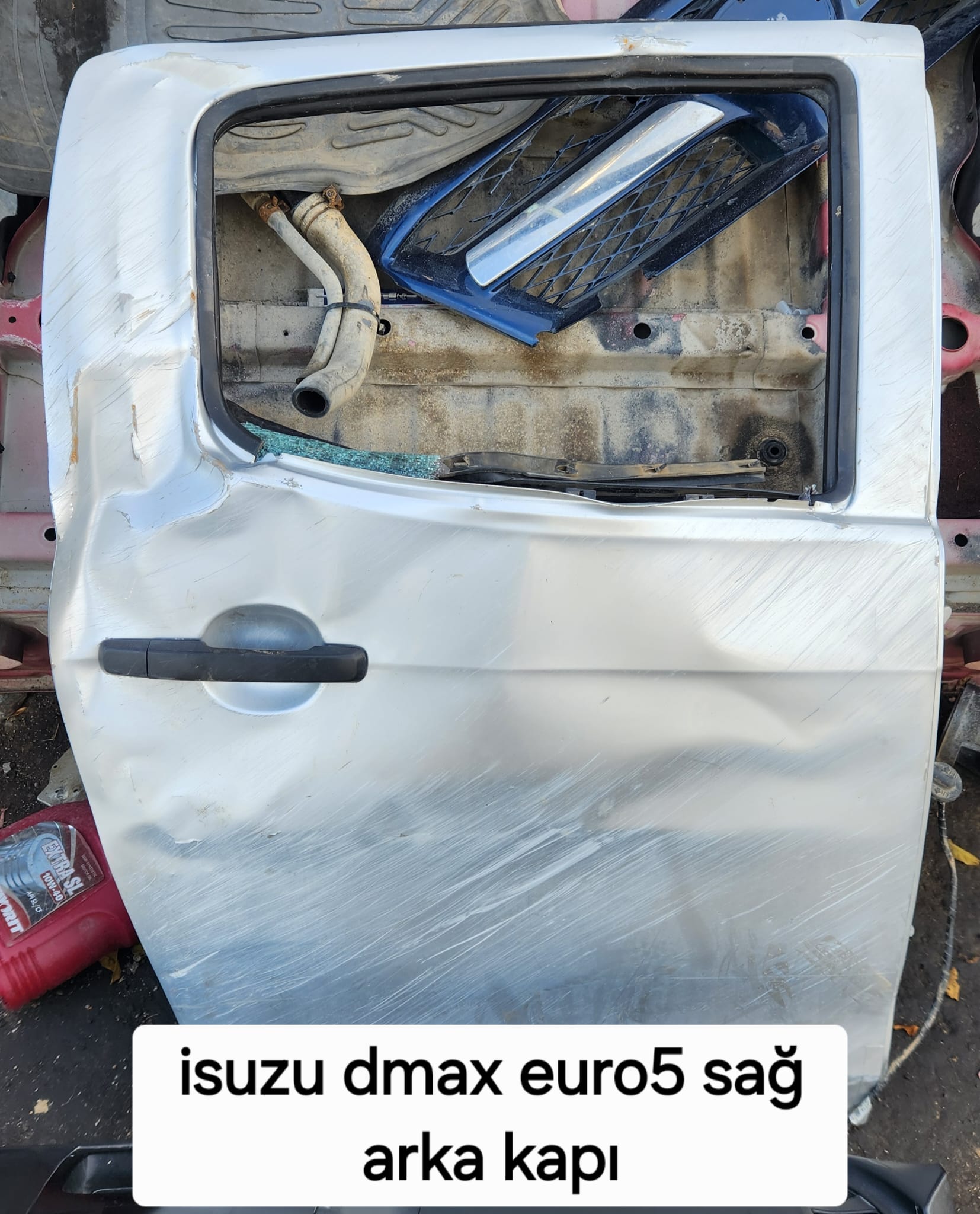 ISUZU DMAX EURO5 SAĞ ARKA KAPI -X14042025-4445