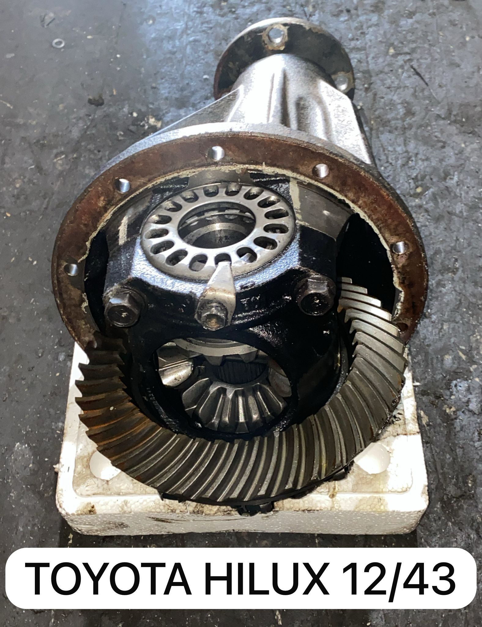 TOYOTA HİLUX 12-43 ÇIKMA ORJİNAL DEFRANSİYEL -X14042025-5178