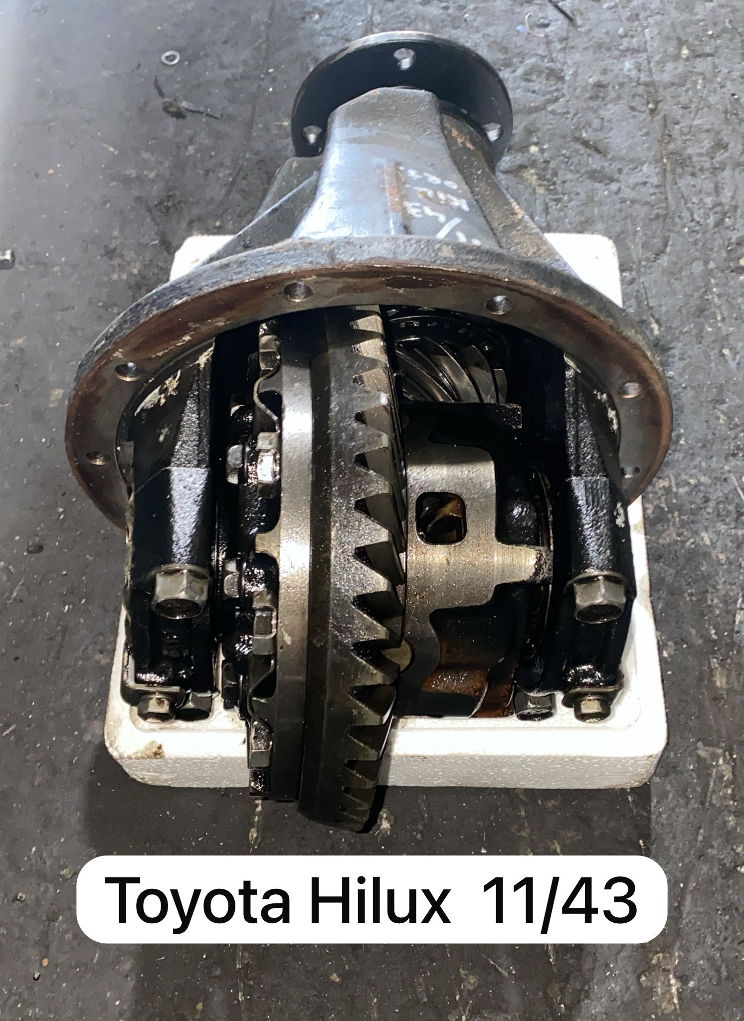 TOYOTA HİLUX VİGO 11-43 ÇIKMA ORJİNAL DEFRANSİYEL -X14042025-5815