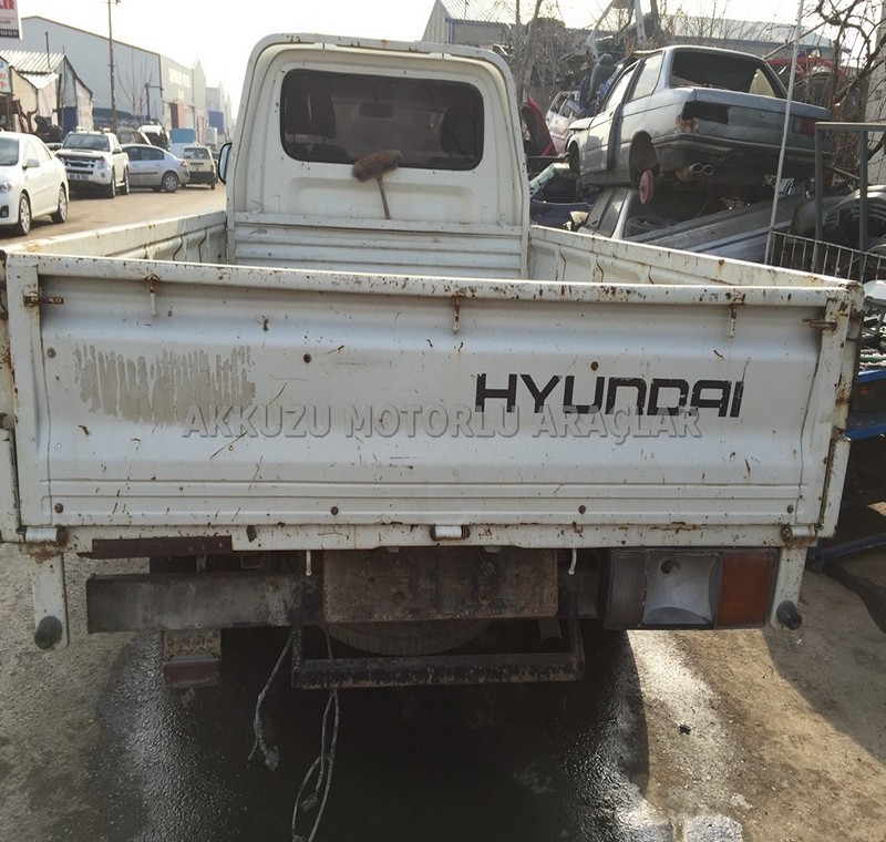 HYUNDAİ STAREX KAMYONET ÇIKMA ARKA BAGAJ KAPAGI -